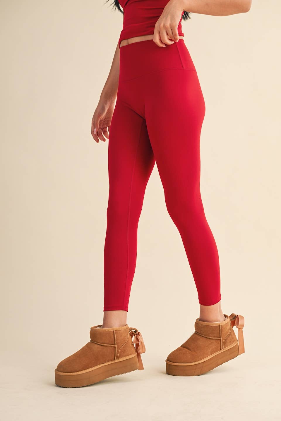 Aligned Performance High-Rise Leggings 2.0: Black / M