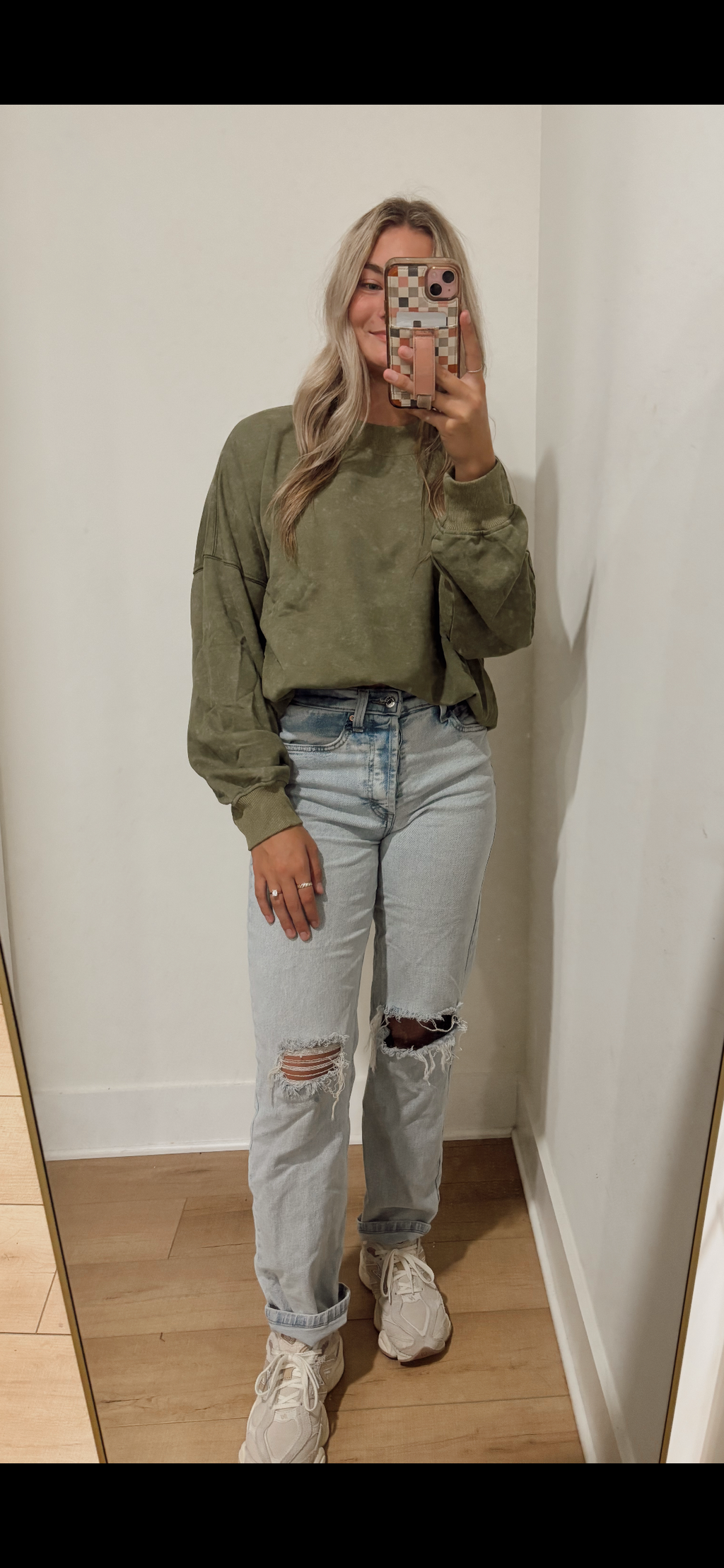 Solid Color Drop Shoulder Crew Neck Pullover Sweatshirt