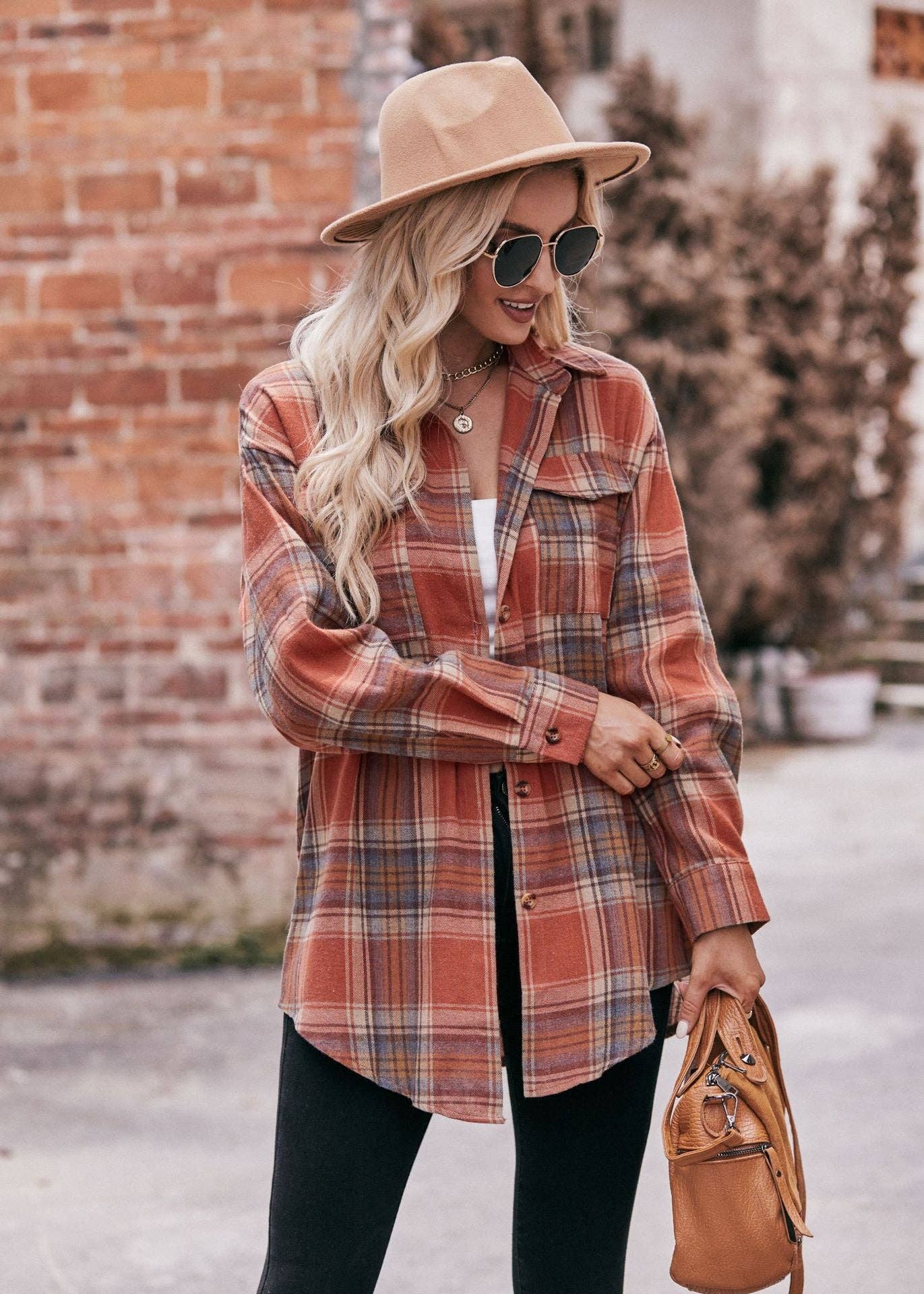 Women's Casual Fashion Oversized Loose Plaid Shirt
